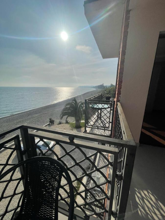 Leon Beach Hotel New Athos Exterior photo